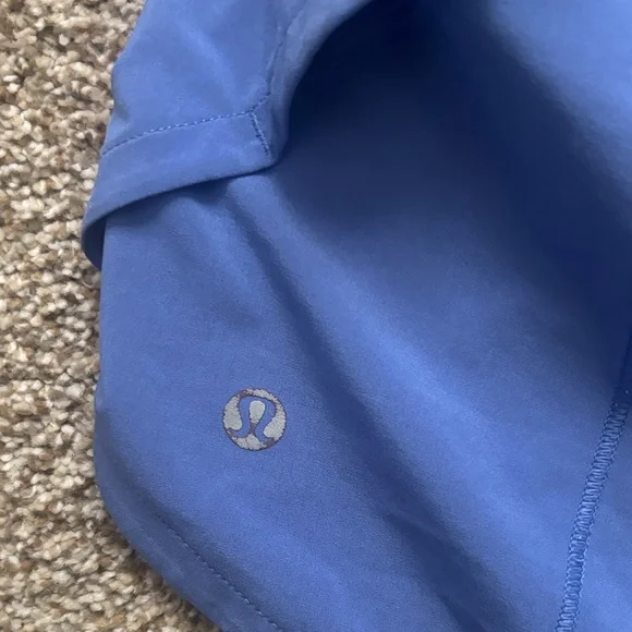 lululemon athletica Lightweight Blue Sped Up Run Shorts 4” Size 6 - Picture 6 of 8